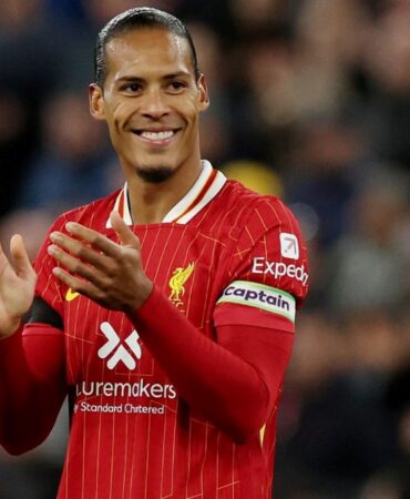 Virgil van Dijk'tan sözleşme yanıtı: "Görüşmeler sürüyor"
