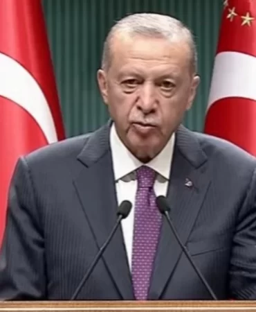 Cumhurbaşkanı Erdoğan'dan Öğretmenler Günü mesajı