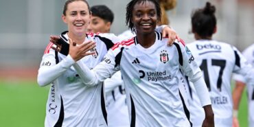 Derbide zafer Beşiktaş'ın: Fenerbahçe ilk yenilgisini aldı