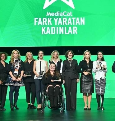 Fark yaratan kadınlar sahnede ışıldadı
