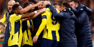 Fenerbahçe dört maçlık galibiyet serisini sürdürmek istiyor