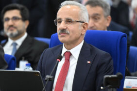 Google algoritmaları bozdu! Bakan açıkladı: Gerekirse Rekabet Kurumu ile üzerine gideceğiz!