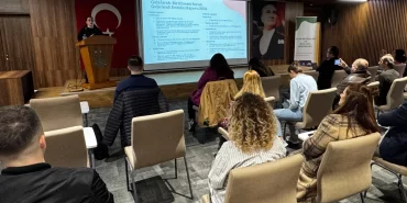 İstanbul Bakırköy'de 'gıda atma dünyayı renklendir' programı