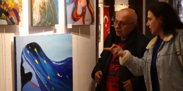 İzmitli sanatseverler 'Derin Düşler Armonisi'nde buluştu