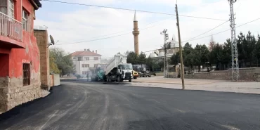 Kayseri Talas'ta Alaybeyli'ye yeni meydan