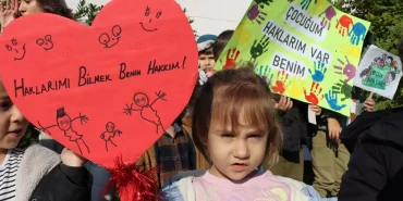 Kocaeli'nde çocuk haklarına dikkat çekildi
