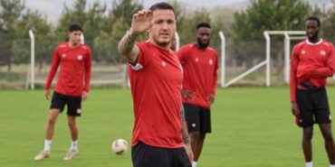 Sivasspor'da 7 futbolcu ülkelerinin milli takımına çağrıldı