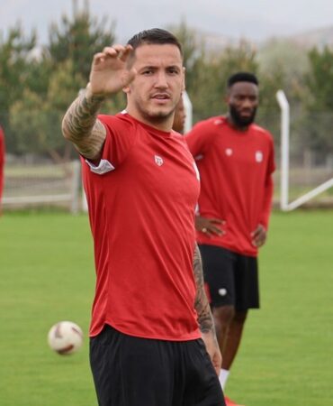 Sivasspor'da 7 futbolcu ülkelerinin milli takımına çağrıldı