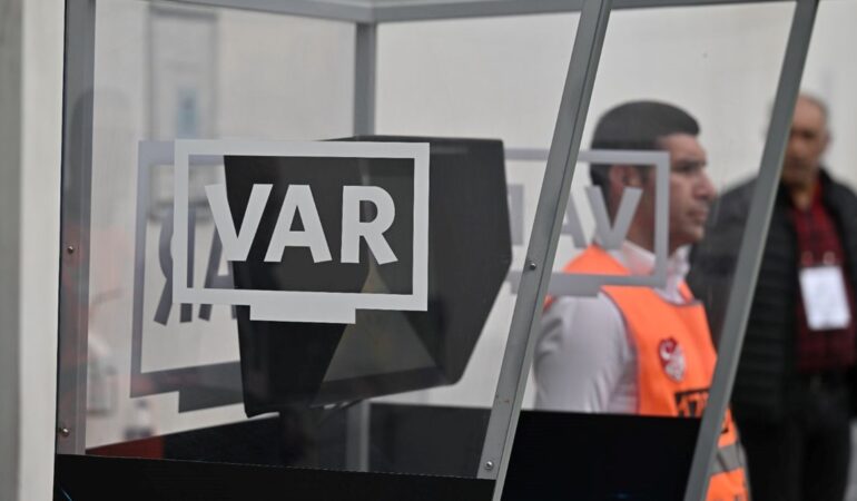 Süper Lig’de günün VAR hakemleri açıklandı