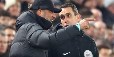 Jurgen Klopp'a küfür etmişti: Premier Lig'in skandal hakemi görevden alındı