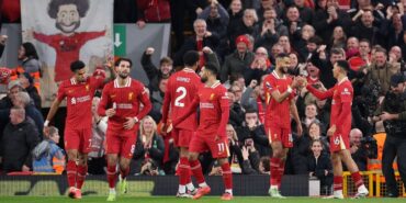 Liverpool dev maçta Manchester City'i devirdi: Puan farkı 11'e çıktı