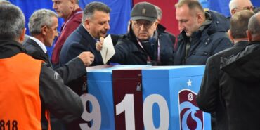 Trabzonspor'da seçim: Oy verme işlemi başladı