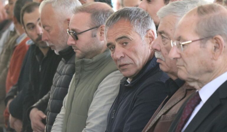 Teknik direktör Ersun Yanal'ın çifte acısı