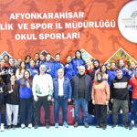 Afyonkarahisar’da Gençler Serbest Güreş Heyecanı Sona Erdi: Dereceye Giren Sporcular Belli Oldu